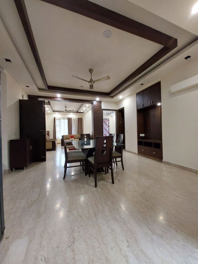  Parking, rwa-residential-society 2 Bedroom 2300 Sq.Ft. Builder Floor In Sector 40 Gurgaon 10604942