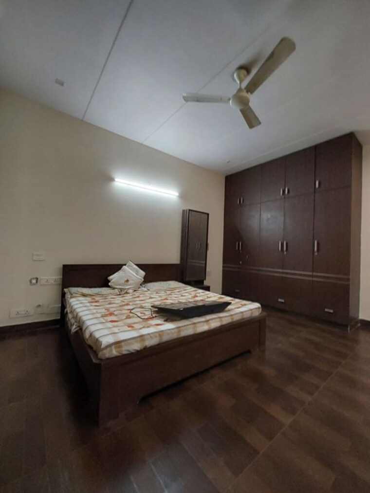 Bedroom, rwa-residential-society 2 Bedroom 2300 Sq.Ft. Builder Floor In Sector 40 Gurgaon 10604942