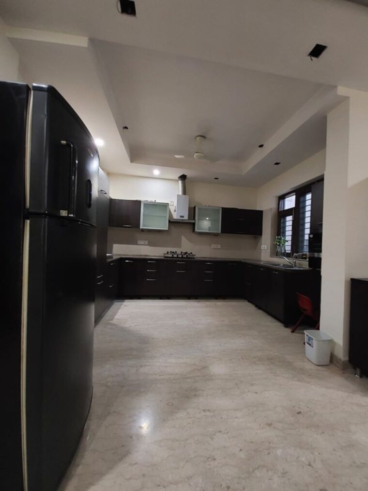 Kitchen, rwa-residential-society 2 Bedroom 2300 Sq.Ft. Builder Floor In Sector 40 Gurgaon 10604942