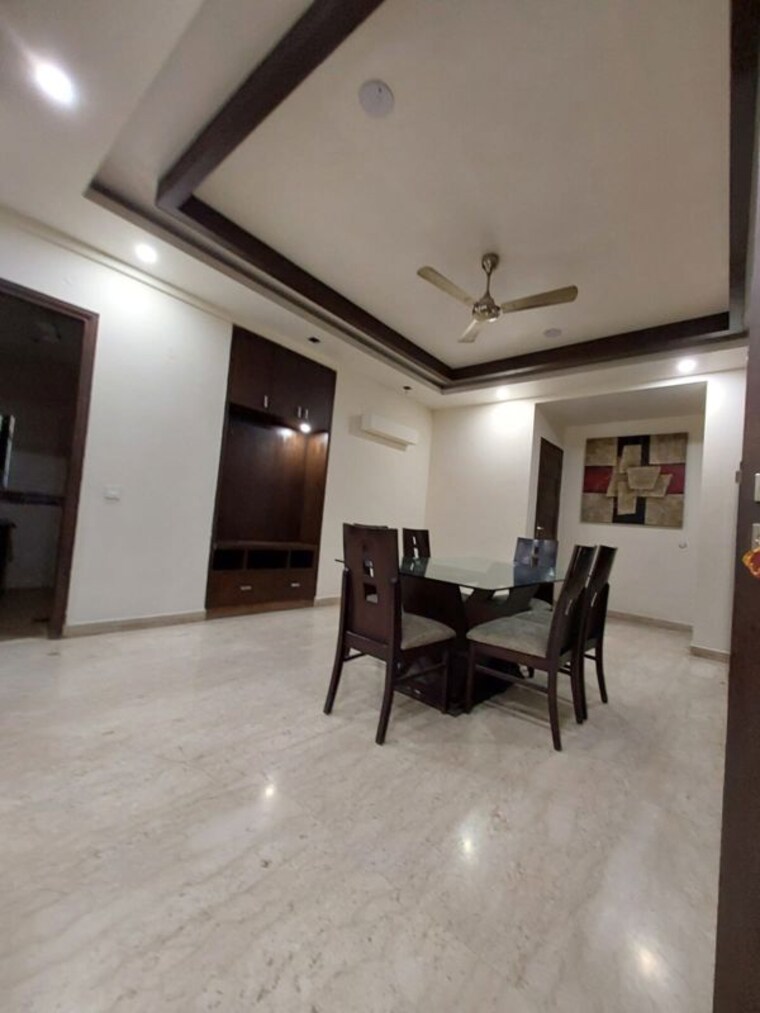 Gym, rwa-residential-society 2 Bedroom 2300 Sq.Ft. Builder Floor In Sector 40 Gurgaon 10604942