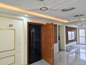 Building Lobby in 3 BHK Builder Floor at Sector 7 – for Sale