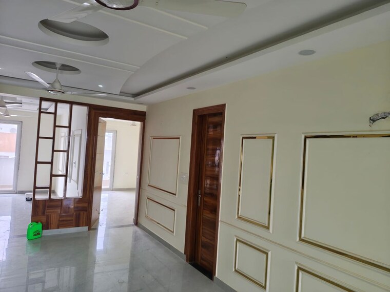 Room, sector 7 3 Bedroom 2250 Sq.Ft. Builder Floor In Sector 7 Gurgaon 10604954