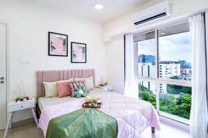 Bedroom in 2 BHK Apartment at Aspen Park, Goregaon East – for Sale