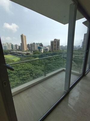 Balcony in 4 BHK Apartment at Oberoi Enigma, Mulund West – for Sale