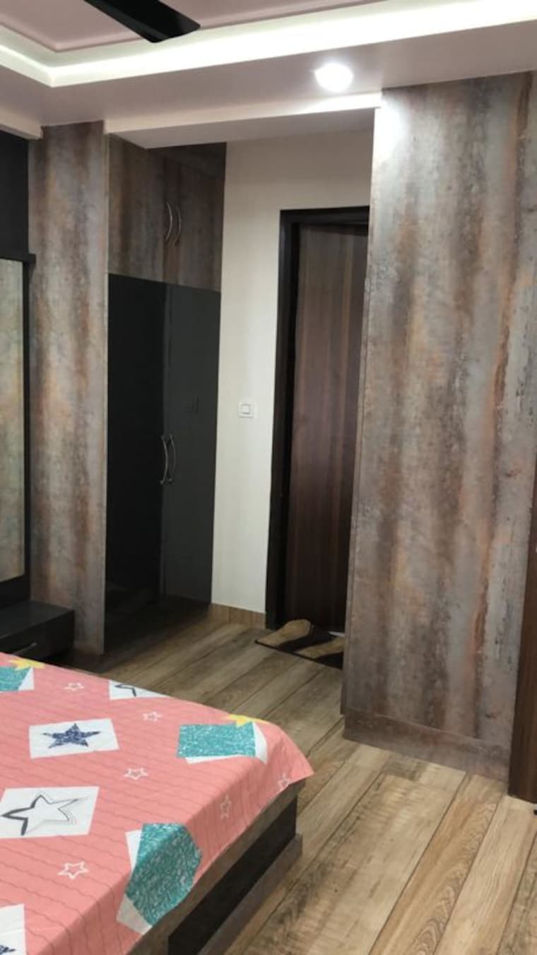 Bedroom, sector 14 4 Bedroom 250 Sq.Yd. Builder Floor In Sector 14 Gurgaon 10604978