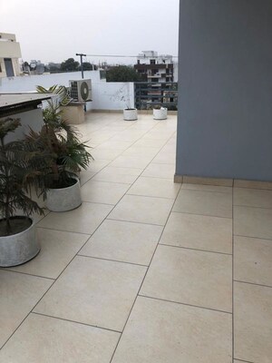 Parking in 4 BHK Builder Floor at Sector 14 – for Sale