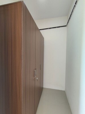 Room in 2 BHK Apartment at LnT Crescent Bay T4, Parel – for Rent