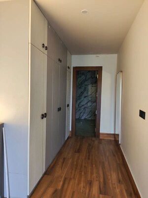 Room in 4 BHK Builder Floor at Sector 4 – for Sale