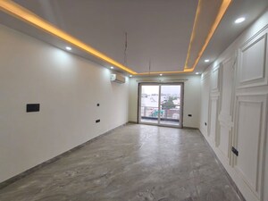 Room in 4 BHK Builder Floor at Sector 4 – for Sale