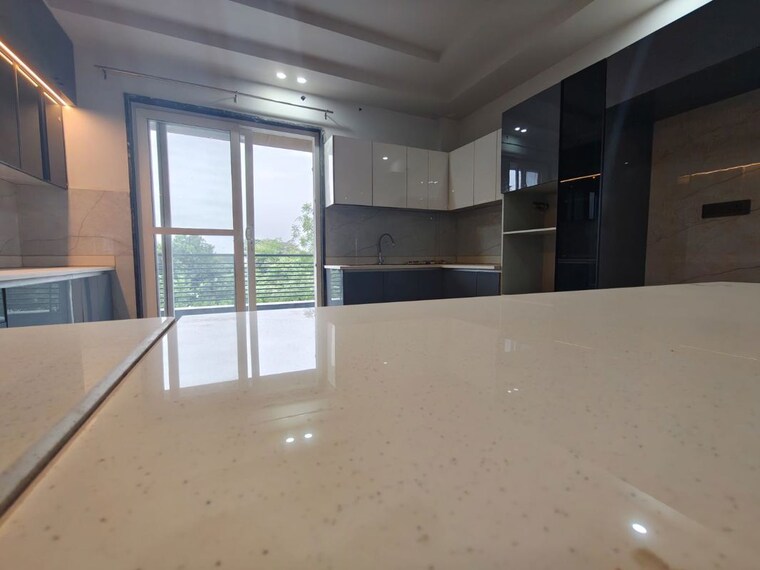 Room, sector 4 4 Bedroom 550 Sq.Yd. Builder Floor In Sector 4 Gurgaon 10604988