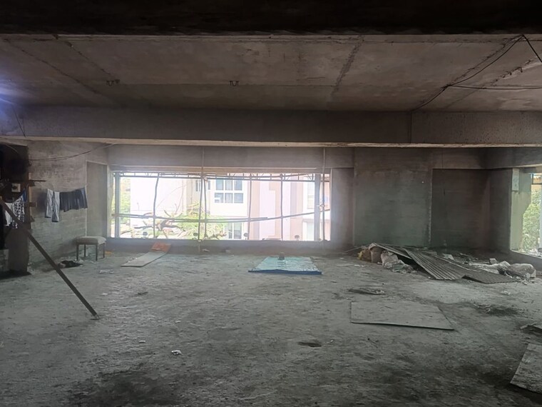  Parking, santacruz west Commercial Office Space 3900 Sq.Ft. In Santacruz West Mumbai 10604994