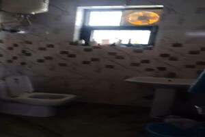 Parking in 3 BHK Builder Floor at Sector 4 – for Sale