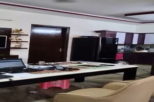 Furnished Amenities in 3 BHK Builder Floor at Sector 4 – for Sale