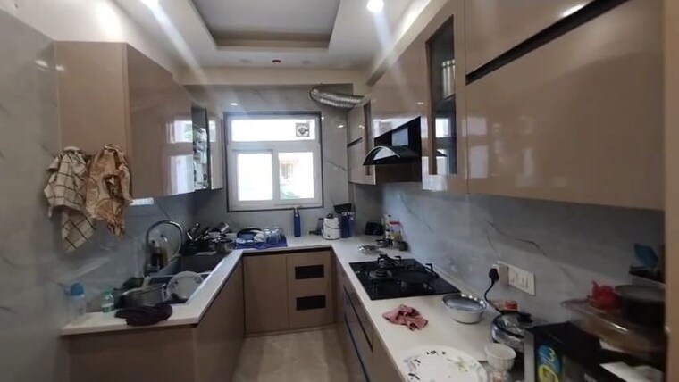 Kitchen, sector 4 3 Bedroom 250 Sq.Yd. Builder Floor In Sector 4 Gurgaon 10605004