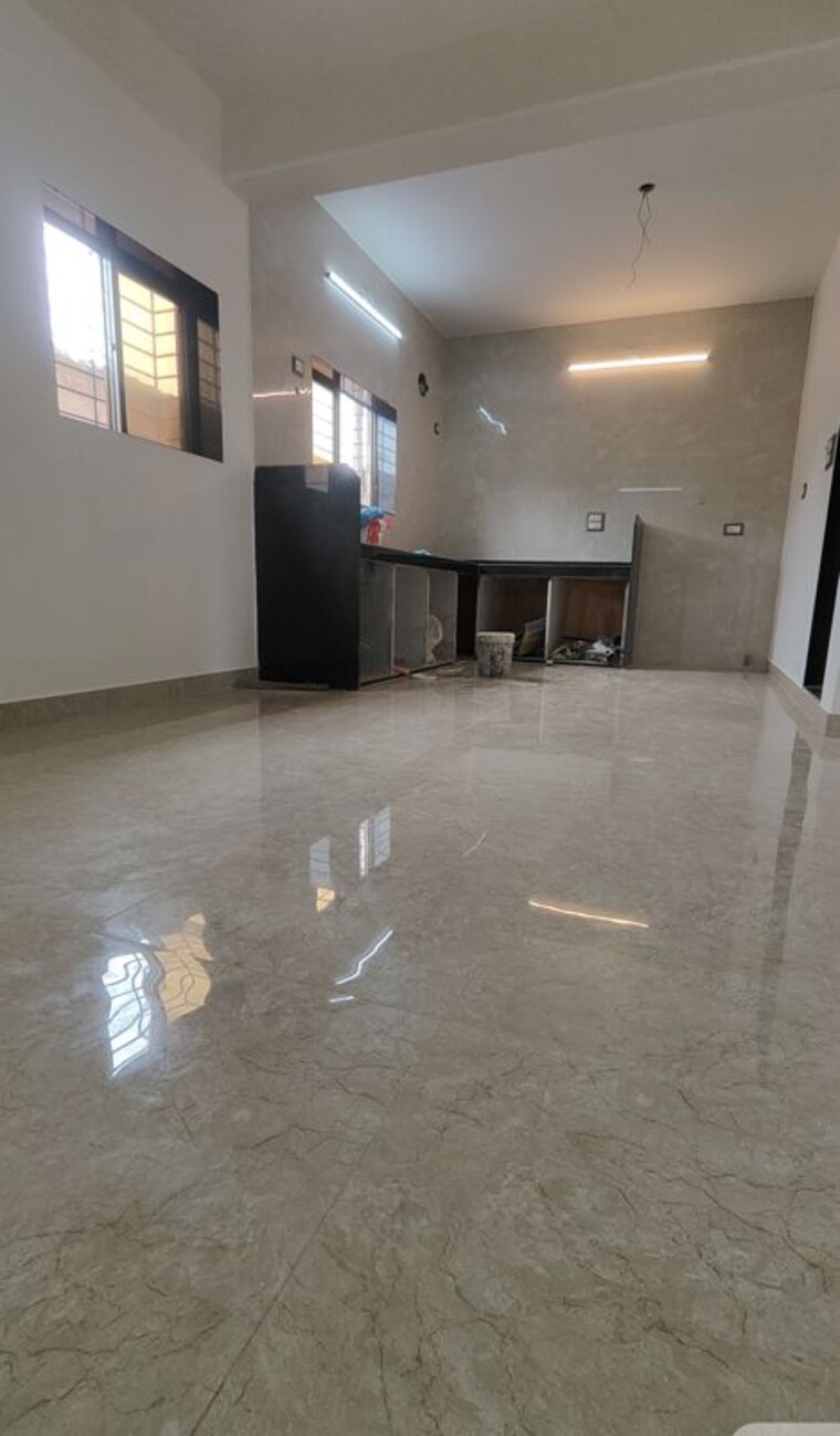  Parking, giriz 3 Bedroom 2000 Sq.Ft. Independent House In Giriz Palghar 10604989