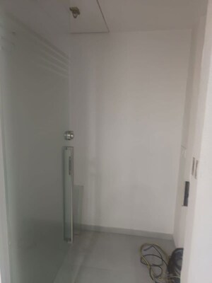 Room in  Office Space at Bandra West – for Rent
