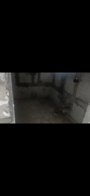 Bathroom in 3.5 BHK Apartment at Siddhivinayak Habitats, Dadar West – for Sale