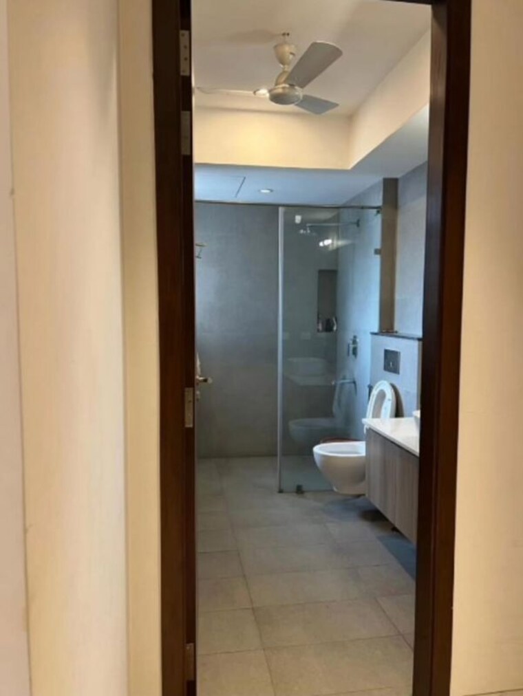 Bathroom, sector 14 4 Bedroom 727 Sq.Yd. Builder Floor In Sector 14 Gurgaon 10605027