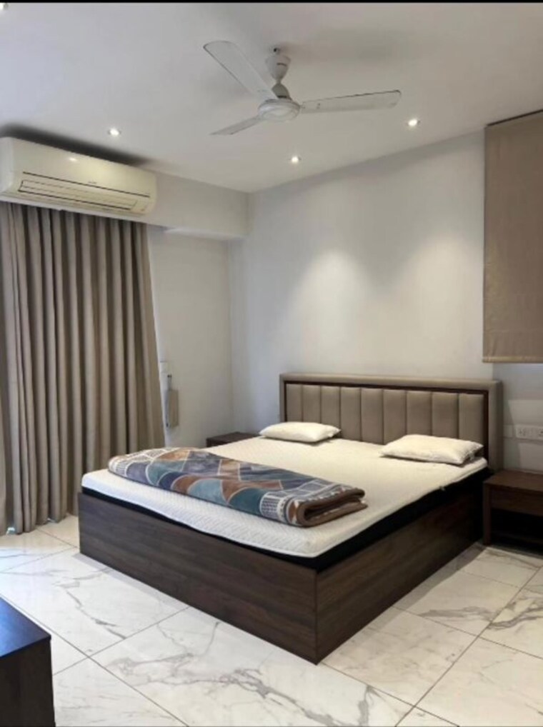 Bedroom, sector 14 4 Bedroom 727 Sq.Yd. Builder Floor In Sector 14 Gurgaon 10605027