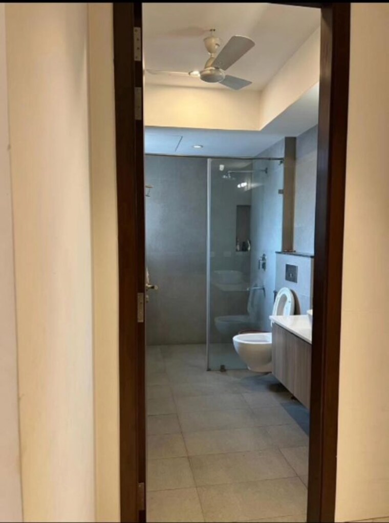 Bathroom, sector 14 4 Bedroom 727 Sq.Yd. Builder Floor In Sector 14 Gurgaon 10605027