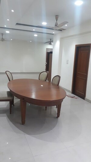 Team Area in 2 BHK Builder Floor at Ballygunge – for Sale