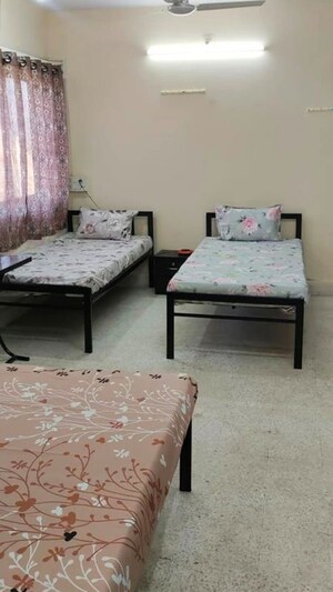 Bedroom in  Pg at Bhandup East – for Rent