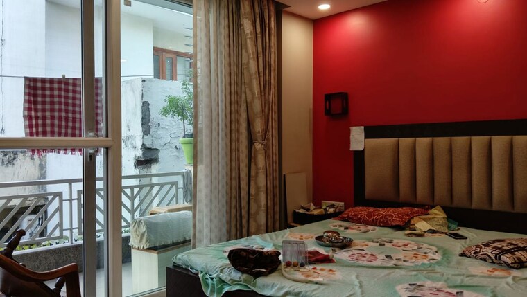 Living Room, sector 15 3.5 Bedroom 268 Sq.Yd. Builder Floor In Sector 15 Gurgaon 10605057