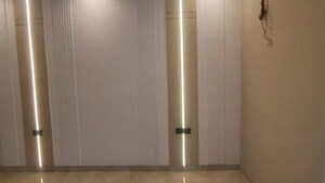 Room in 4 BHK Builder Floor at Sector 9 – for Sale