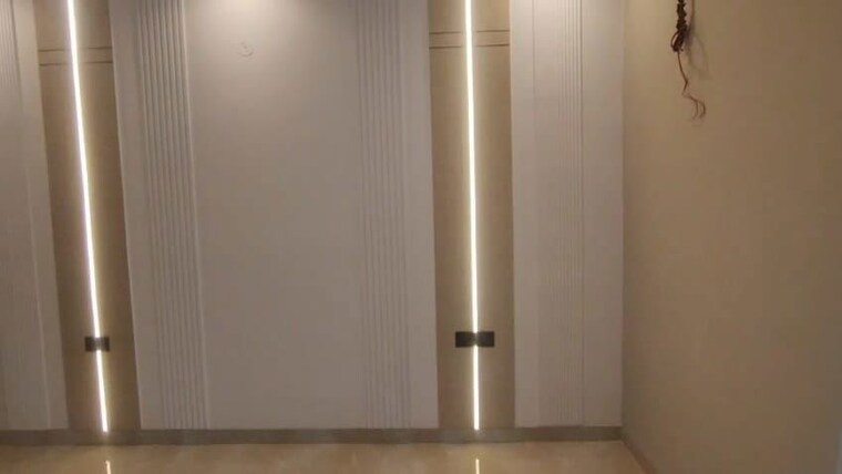 Room, sector 9 4 Bedroom 263 Sq.Yd. Builder Floor In Sector 9 Gurgaon 10605064