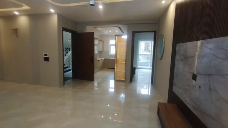 Living Room, sector 9 4 Bedroom 263 Sq.Yd. Builder Floor In Sector 9 Gurgaon 10605064