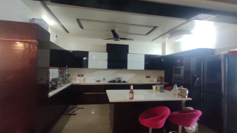 Kitchen, sector 14 6 Bedroom 320 Sq.Yd. Builder Floor In Sector 14 Gurgaon 10605068