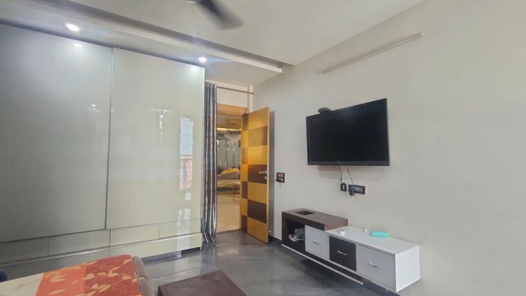 Living Room, sector 14 6 Bedroom 320 Sq.Yd. Builder Floor In Sector 14 Gurgaon 10605068