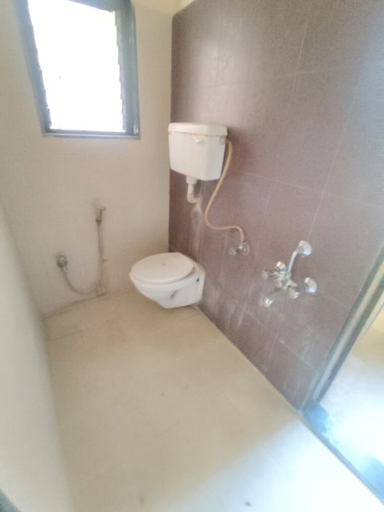 Washroom, squarefeet-grand-square 1 Bedroom 568 Sq.Ft. Apartment In Anand Nagar Thane 10605058