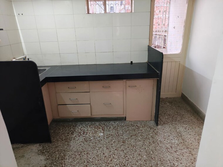 Kitchen, satellite 2 Bedroom 1100 Sq.Ft. Apartment In Satellite Ahmedabad 10605042