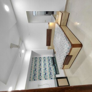 Master Bedroom in 3 BHK Apartment at Lakshachandi Heights, Goregaon East – for Rent
