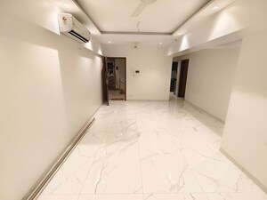 Room in 2 BHK Apartment at Kings Apartment Santacruz, Santacruz East – for Rent