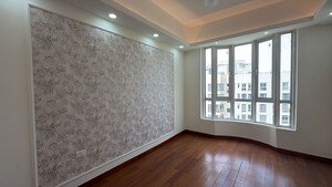 Room in 4 BHK Apartment at Jaypee Kalypso Court, Sector 128 – for Rent