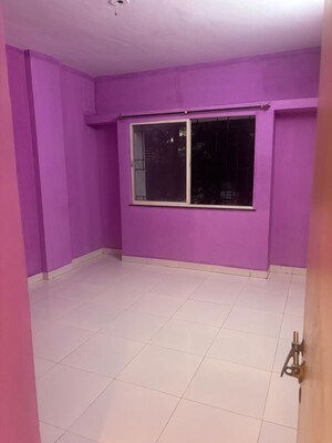 Room in 2 BHK Apartment at Kundan Estates, Pimple Saudagar – for Rent