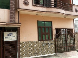 3 BHK Builder Floor For Rent in Sector 23a