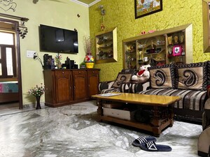 Gym in 3 BHK Builder Floor at Sector 23a – for Rent