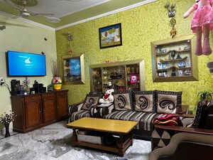 Living Room in 3 BHK Builder Floor at Sector 23a – for Rent