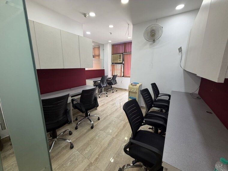 Team Area, netaji subhash place Commercial Office Space 865 Sq.Ft. In Netaji Subhash Place Delhi 10605096
