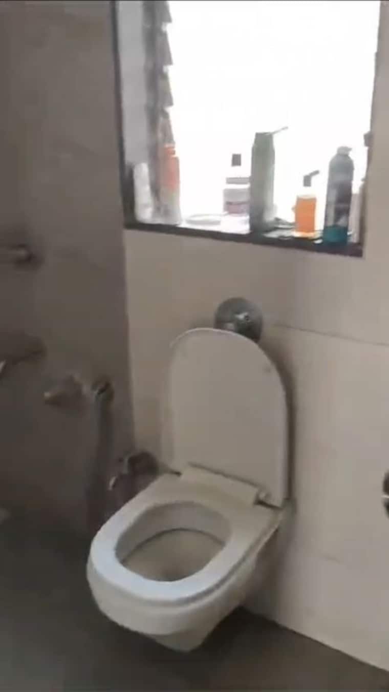 Bathroom, ramniwas-apartment 2 Bedroom 750 Sq.Ft. Apartment In Juhu Mumbai 10605113