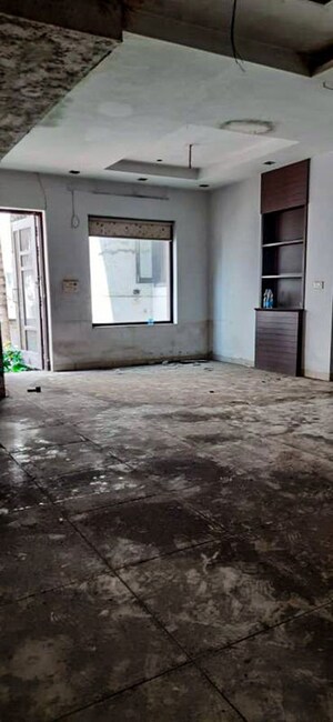Room in  Independent House at Hargobind Nagar – for Sale