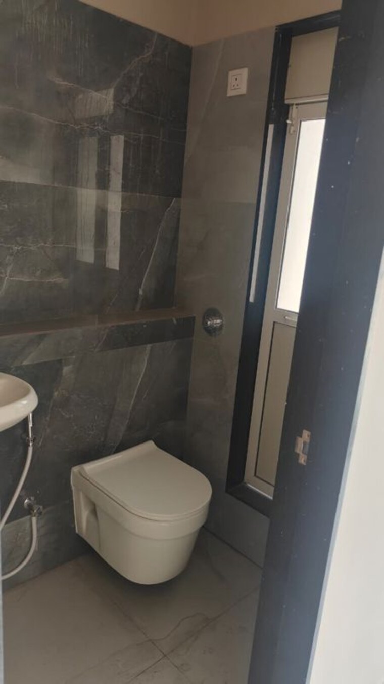 Bathroom, haware-intelligentia-axis 1 Bedroom 480 Sq.Ft. Apartment In Borivali East Mumbai 10605073