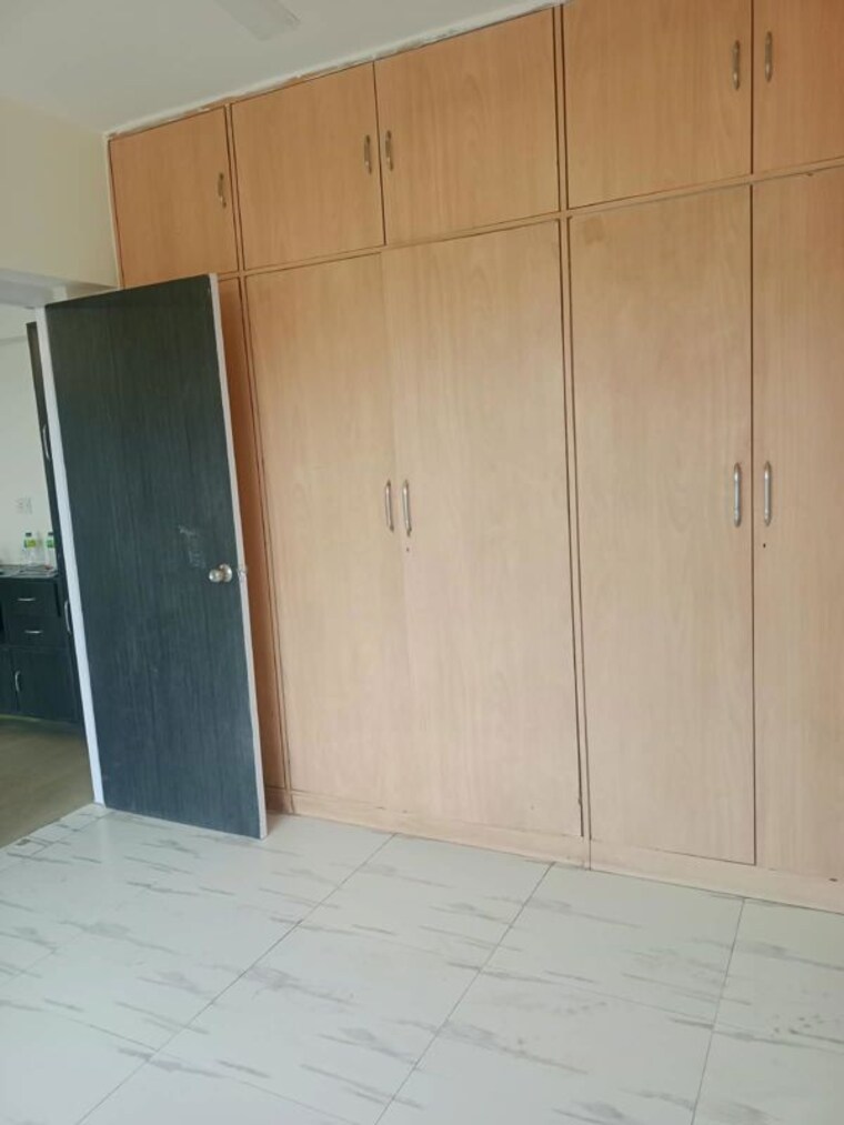 Bathroom, garden-view-apartment 3.5 Bedroom 1354 Sq.Ft. Apartment In Goregaon East Mumbai 10605159