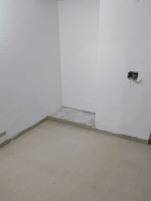 Room in 2 BHK Apartment at Avalon Residency, Alwar Bypass Road – for Sale