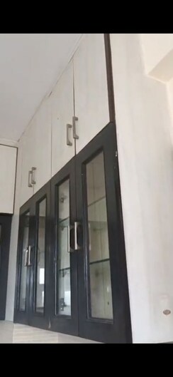 3.5 BHK + Servant Room Apartment For Rent in BPTP Park Grandeura
