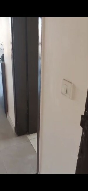 Building Lobby in 3.5 BHK Apartment at BPTP Park Grandeura, Sector 82 – for Rent
