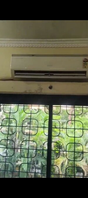 Furnished Amenities in 2 BHK Apartment at Prabhadevi – for Rent